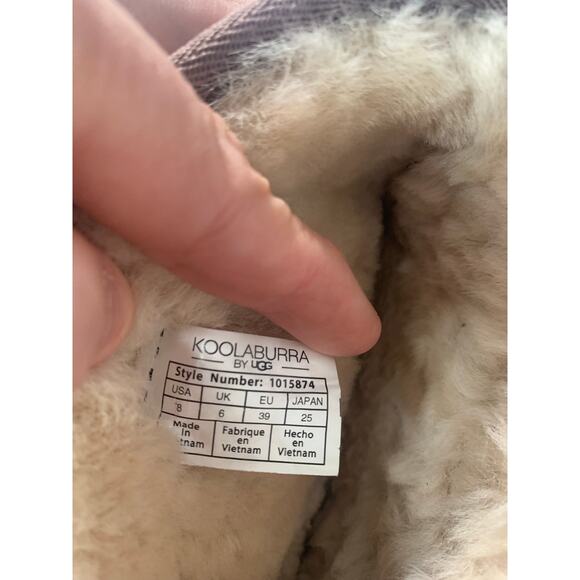 Koolaburra by UGG Koola Short Bow Shearling Boots – Size 8 - Picture 6 of 6